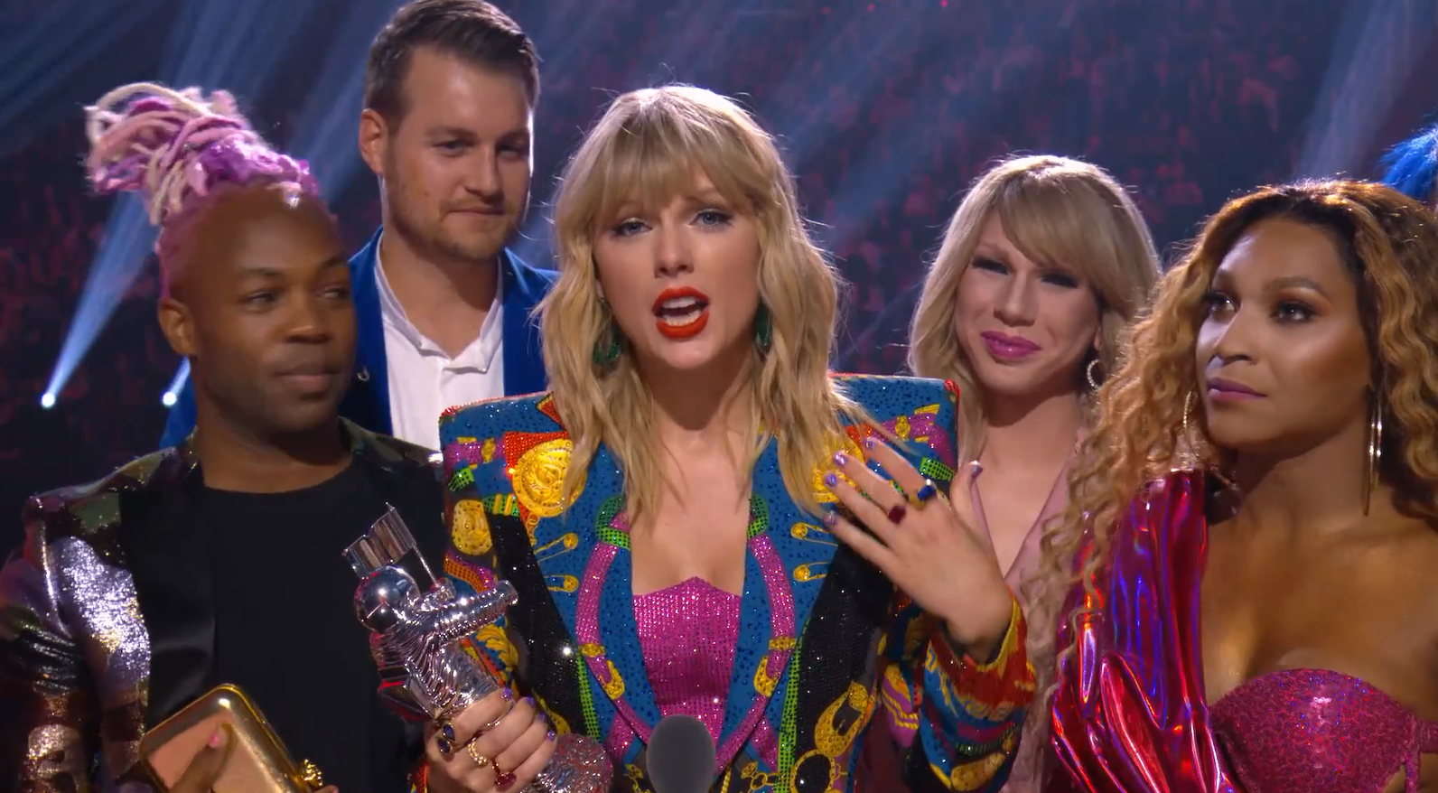 美利坚女士剧照的剧照