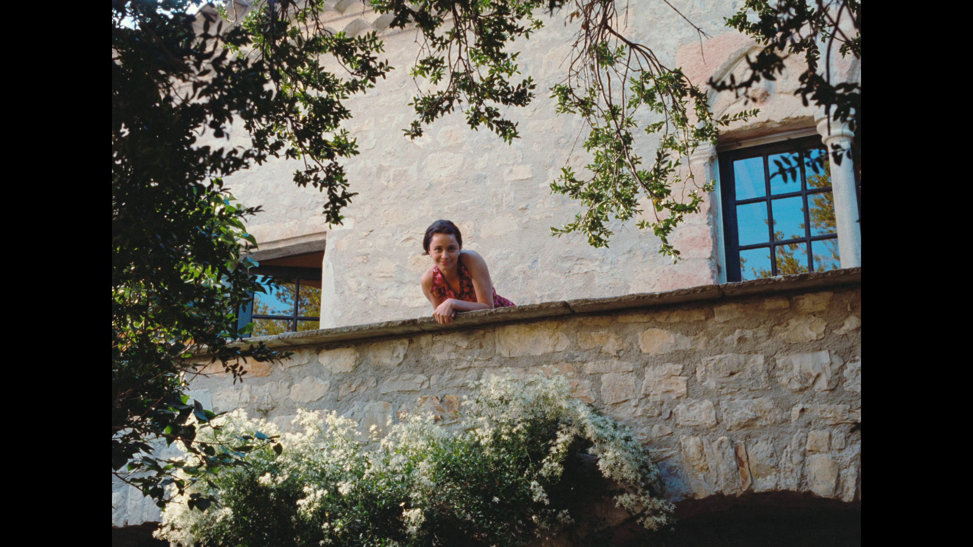 不羁的美女剧照的剧照