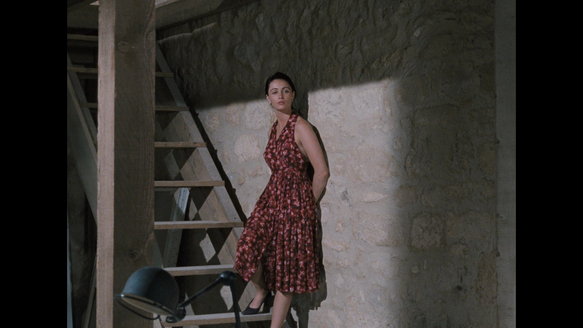 不羁的美女剧照的剧照