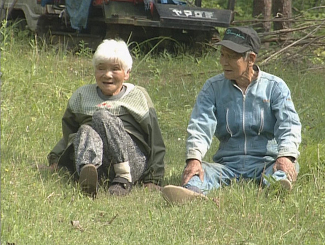 两个人的桃花源剧照的剧照