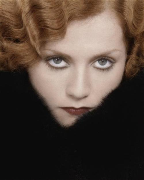 维奥莱特·诺齐埃尔剧照的剧照