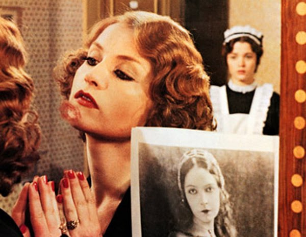 维奥莱特·诺齐埃尔剧照的剧照