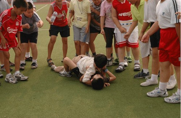 弹球里的太阳剧照的剧照