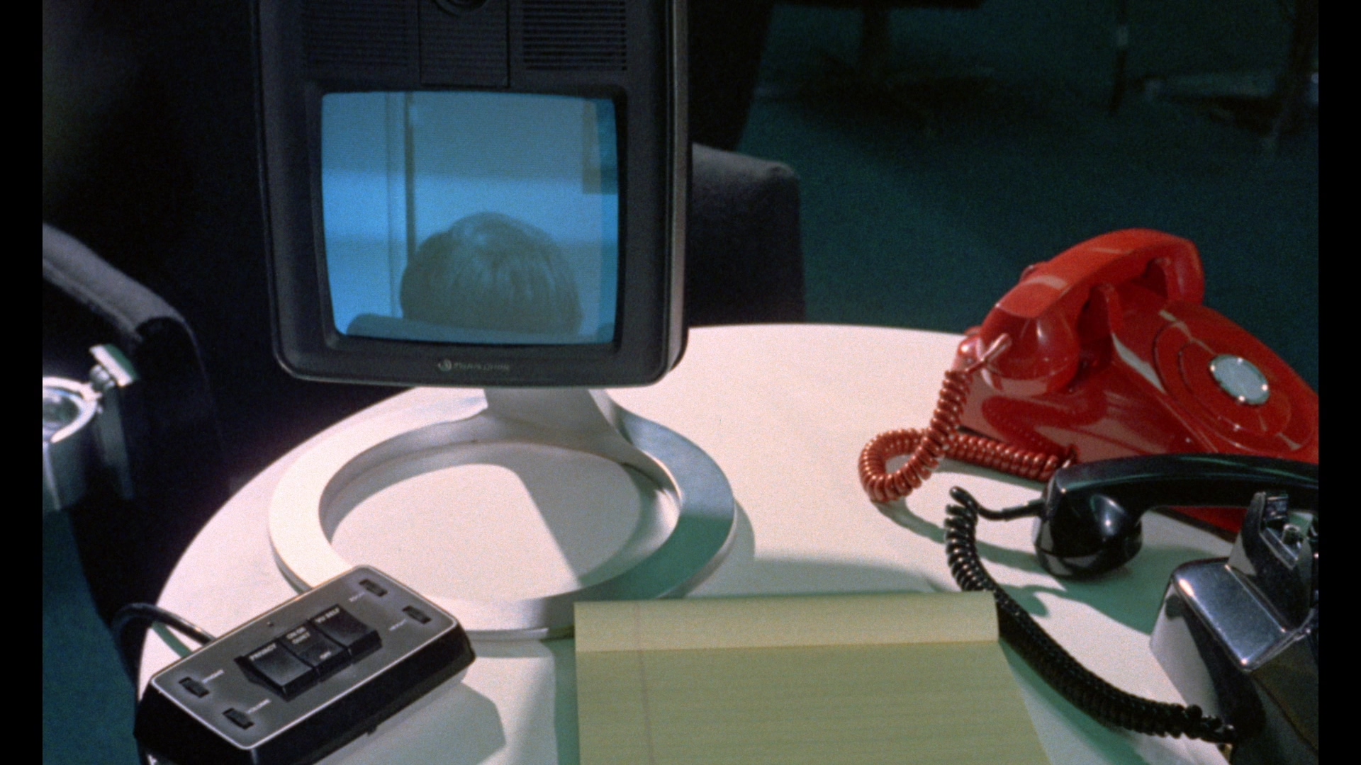 杀出狂人镇剧照的剧照