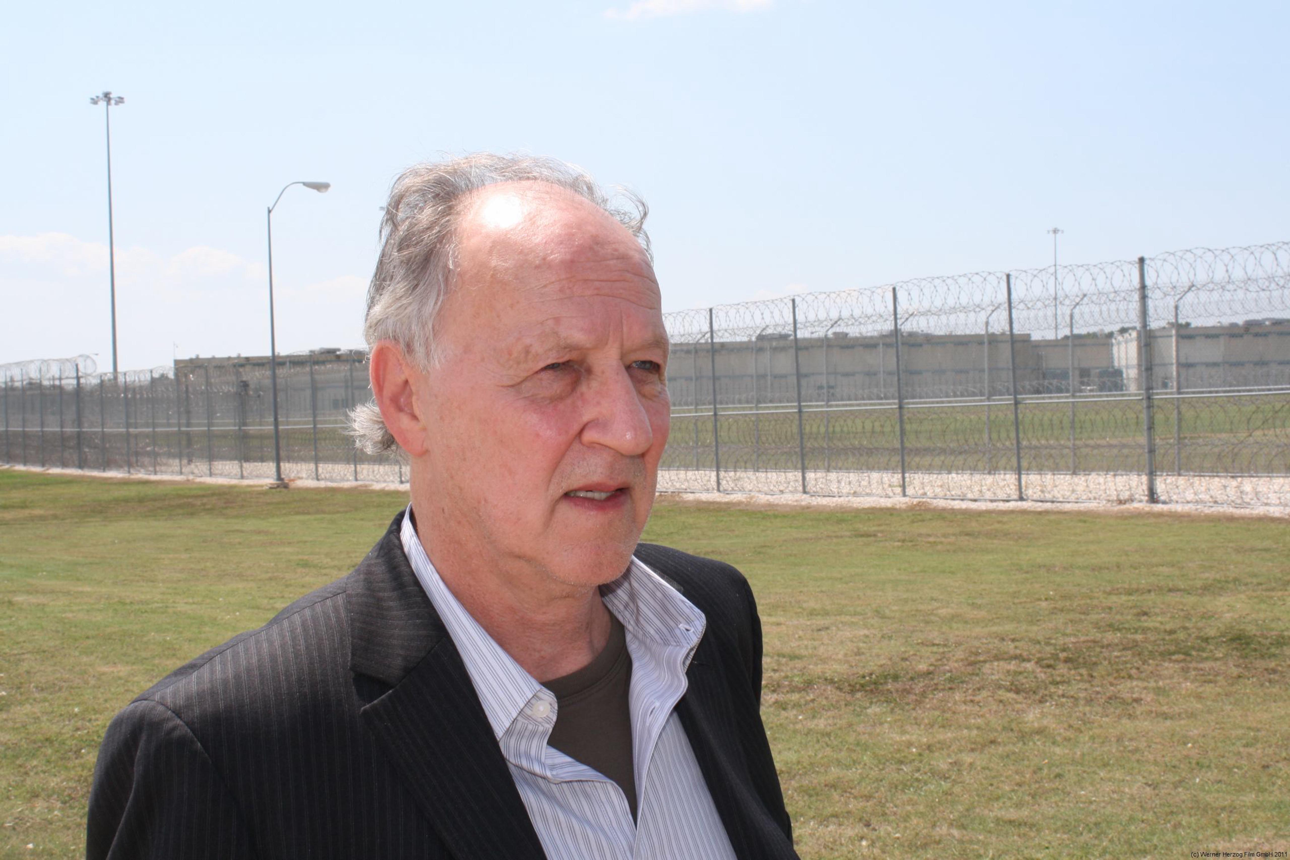 凝视深渊剧照的剧照