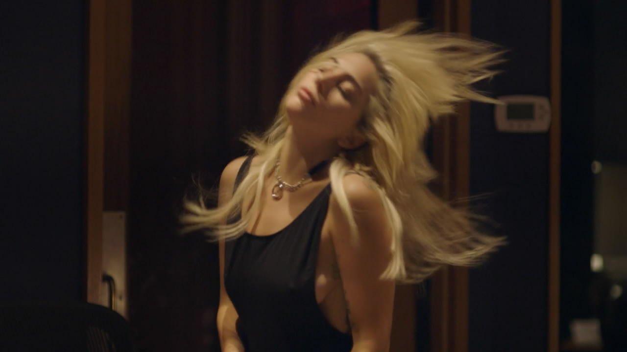 嘎嘎：五尺二寸剧照的剧照