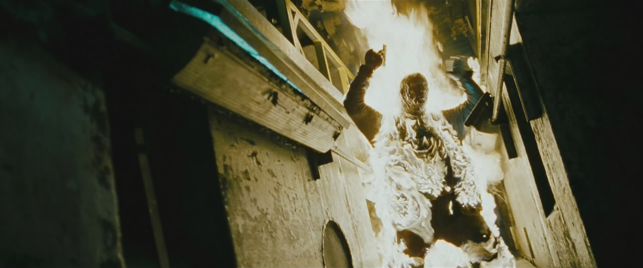 杀出狂人镇剧照的剧照