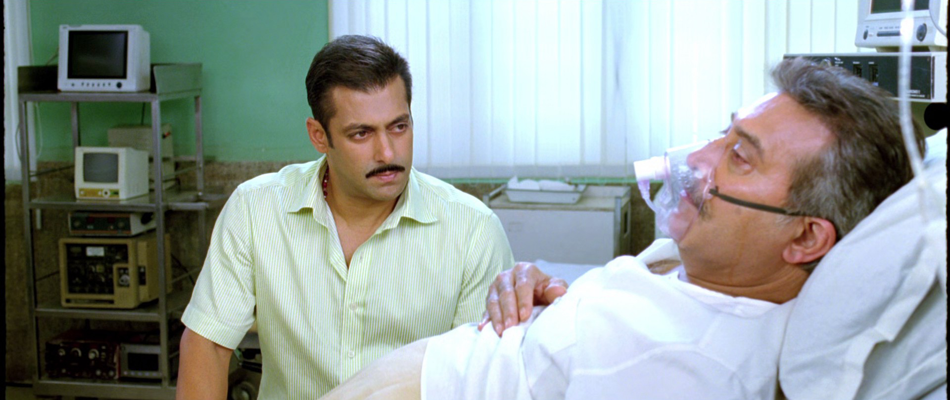 无畏警官剧照的剧照