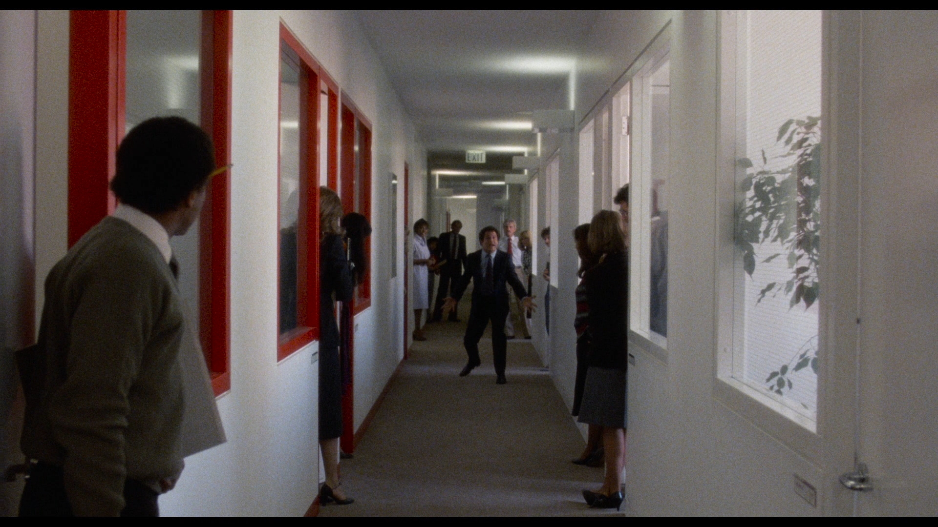 迷失的美国人剧照的剧照