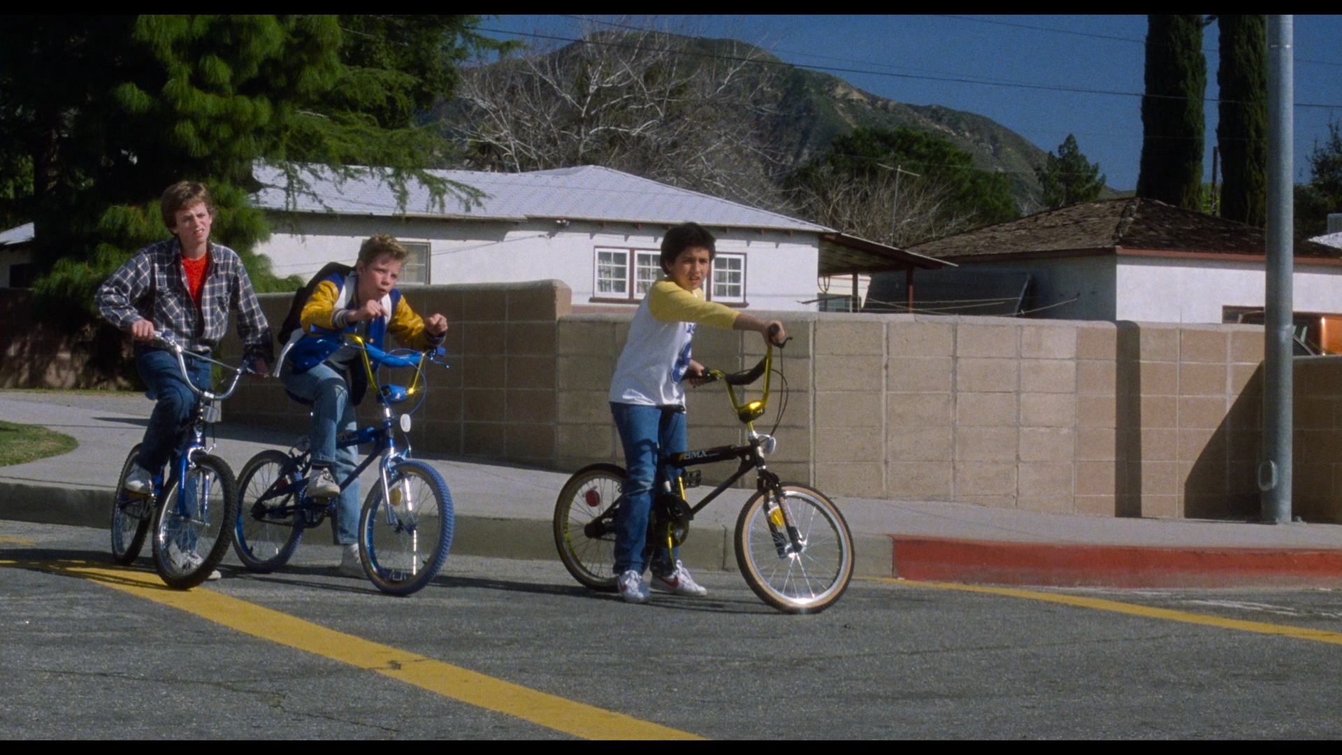 迷失的美国人剧照的剧照