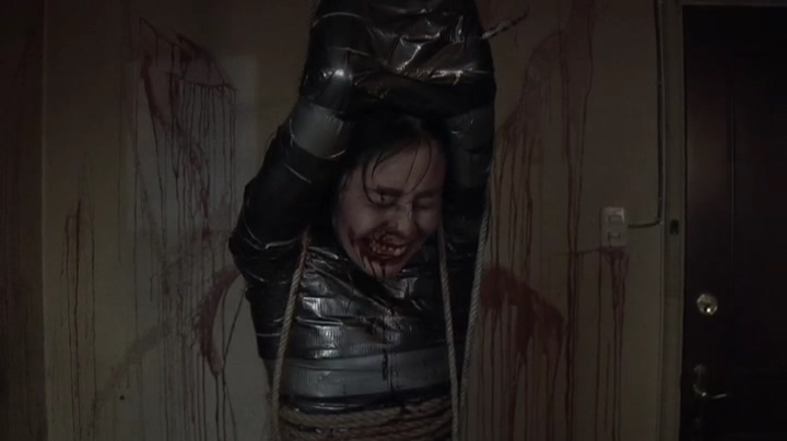 捆绑下的癫狂剧照的剧照