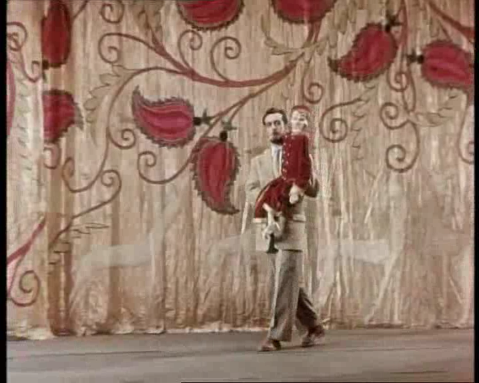 巴黎女人剧照的剧照