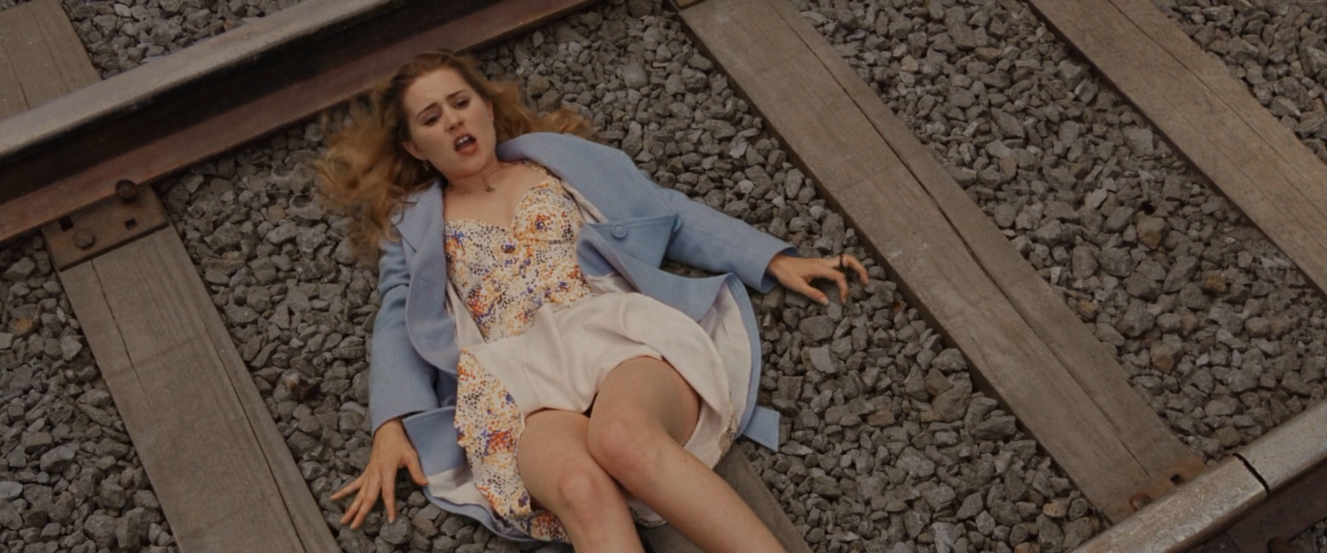 堕入地狱剧照的剧照