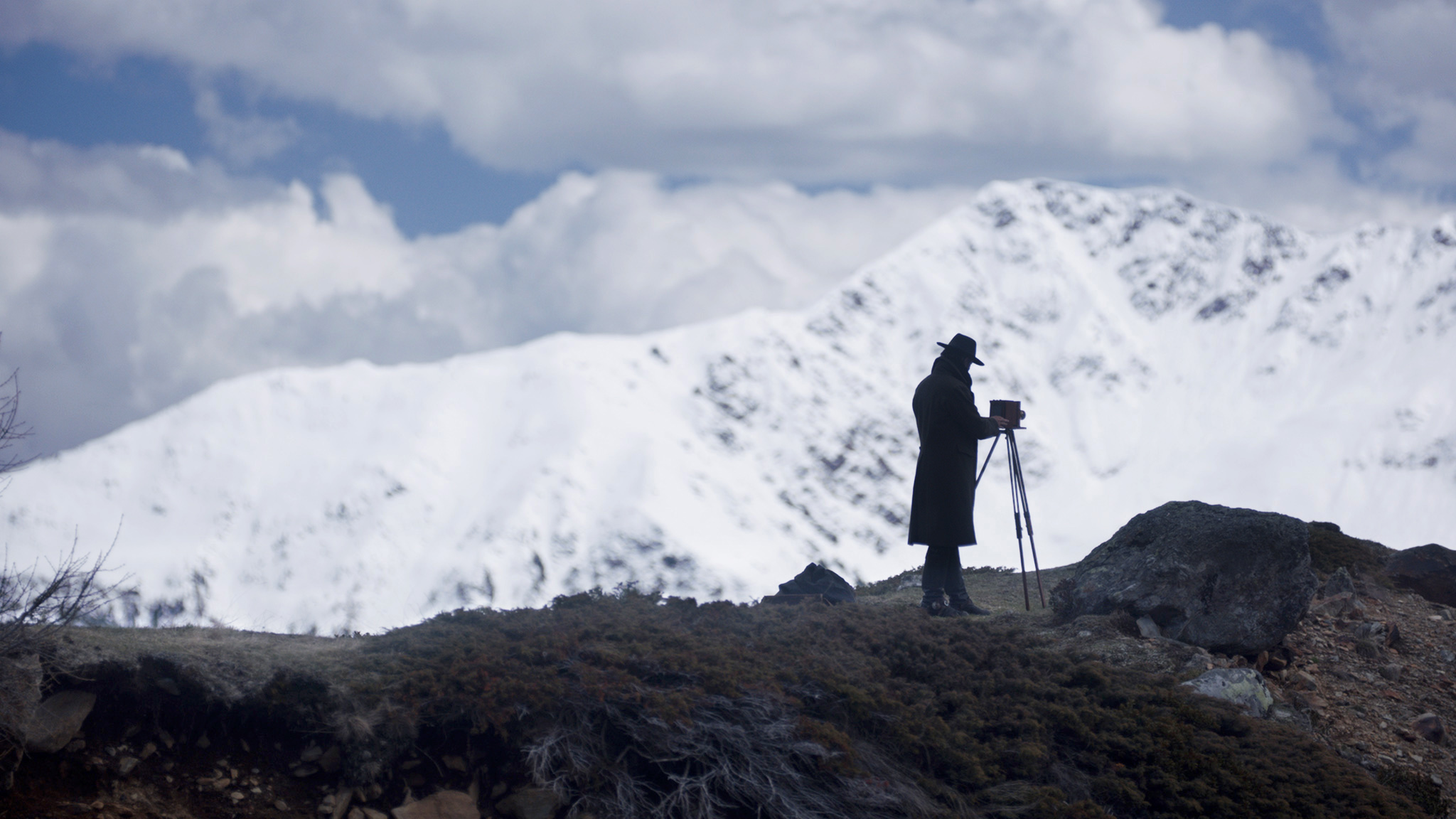 幽暗山谷剧照的剧照