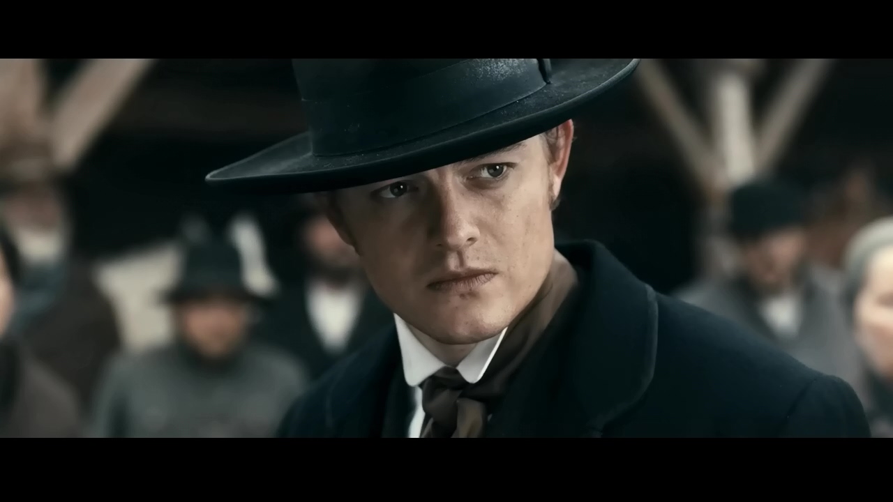 幽暗山谷剧照的剧照