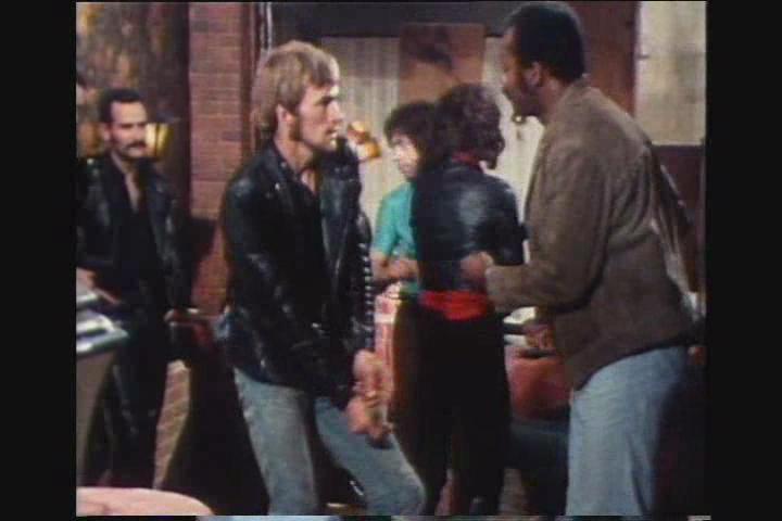 同性恋不是变态东西，变态的是他所活着的社会剧照的剧照