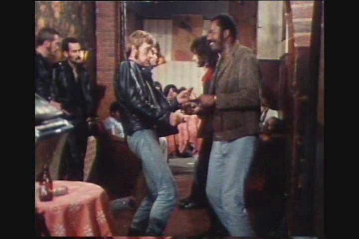 同性恋不是变态东西，变态的是他所活着的社会剧照的剧照