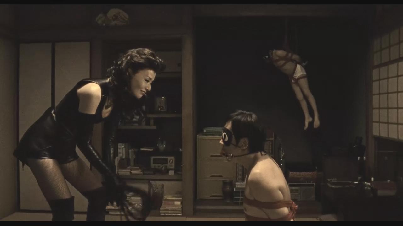 限制级100岁剧照的剧照