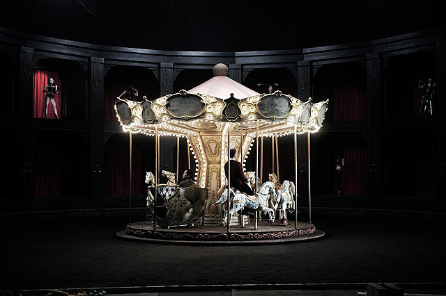 限制级100岁剧照的剧照