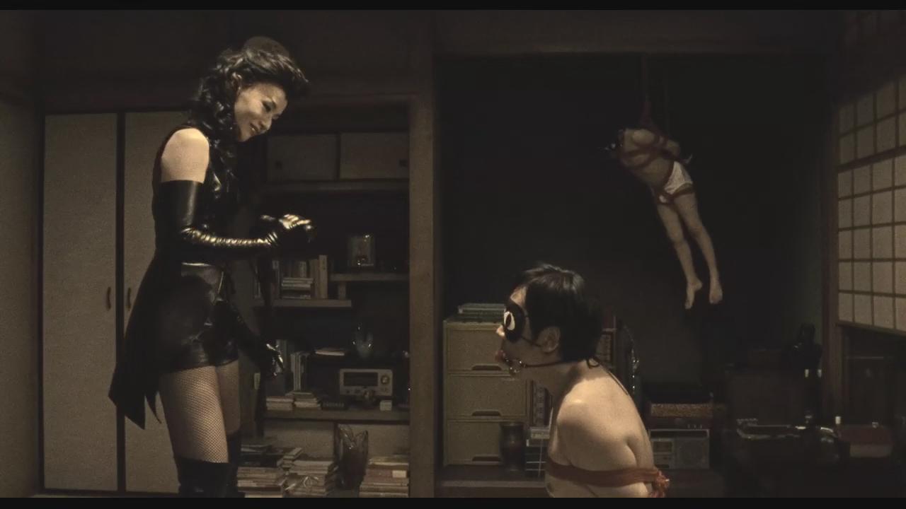 限制级100岁剧照的剧照