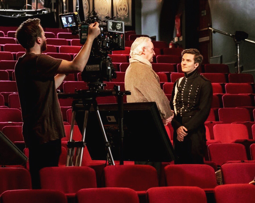 麦克莱恩：入戏剧照的剧照