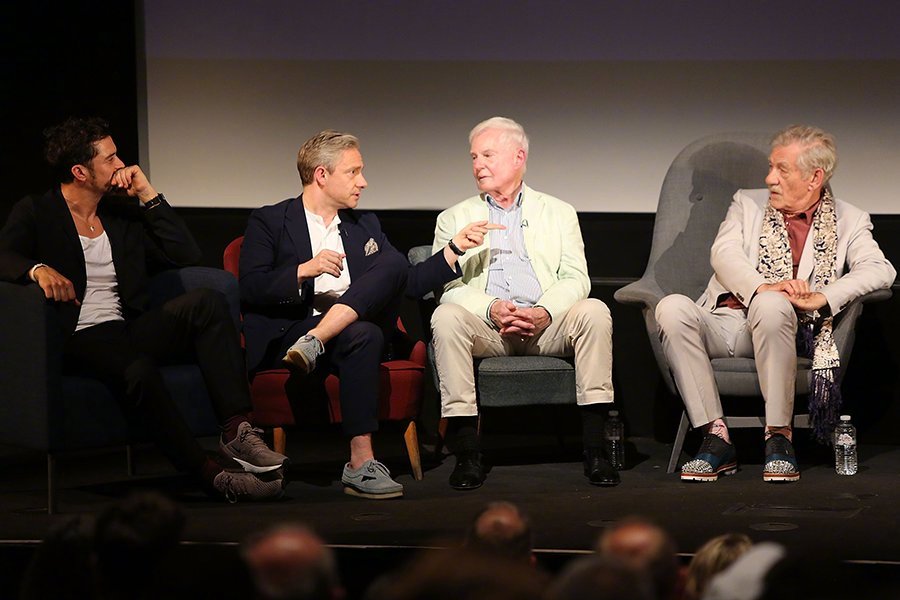 麦克莱恩：入戏剧照的剧照