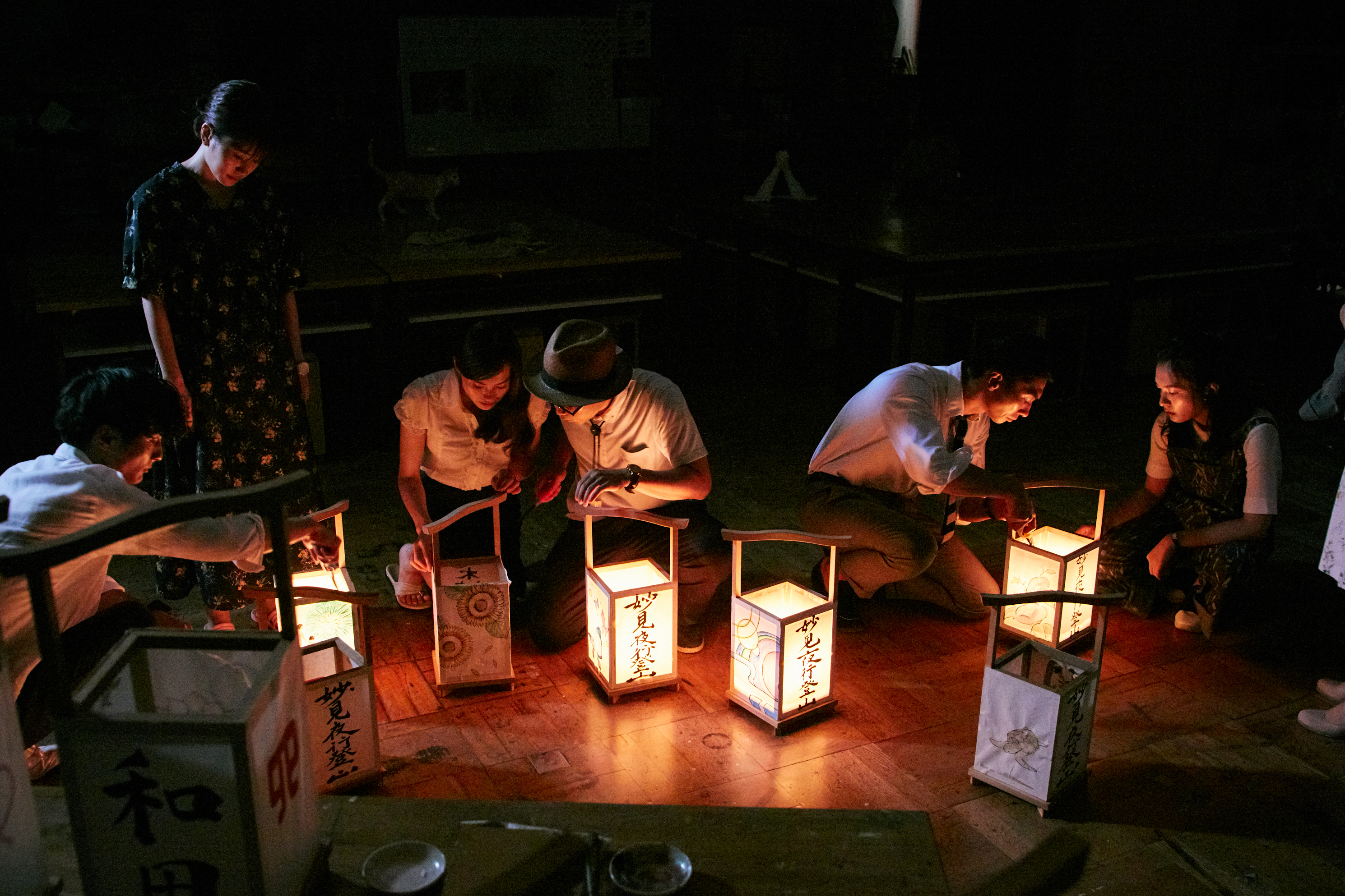 葬礼的名人剧照的剧照