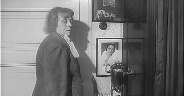 尼绒月亮剧照的剧照