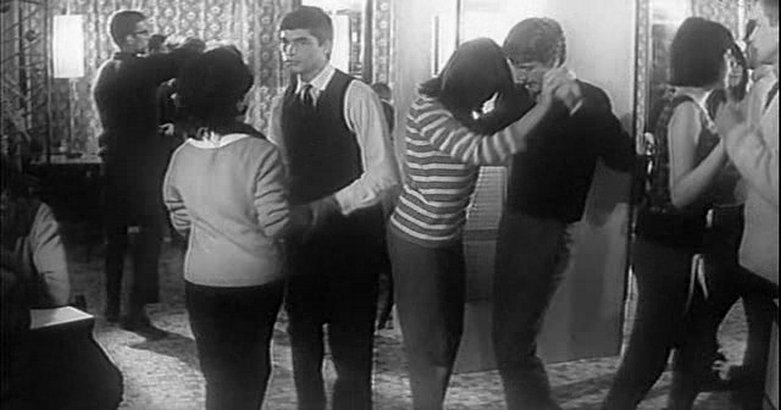 尼绒月亮剧照的剧照