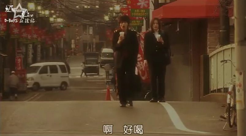 不对称剧照的剧照