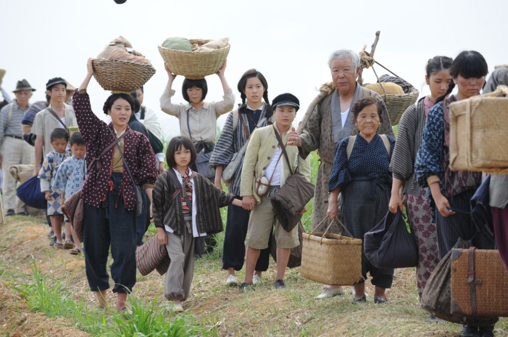 白旗少女剧照的剧照