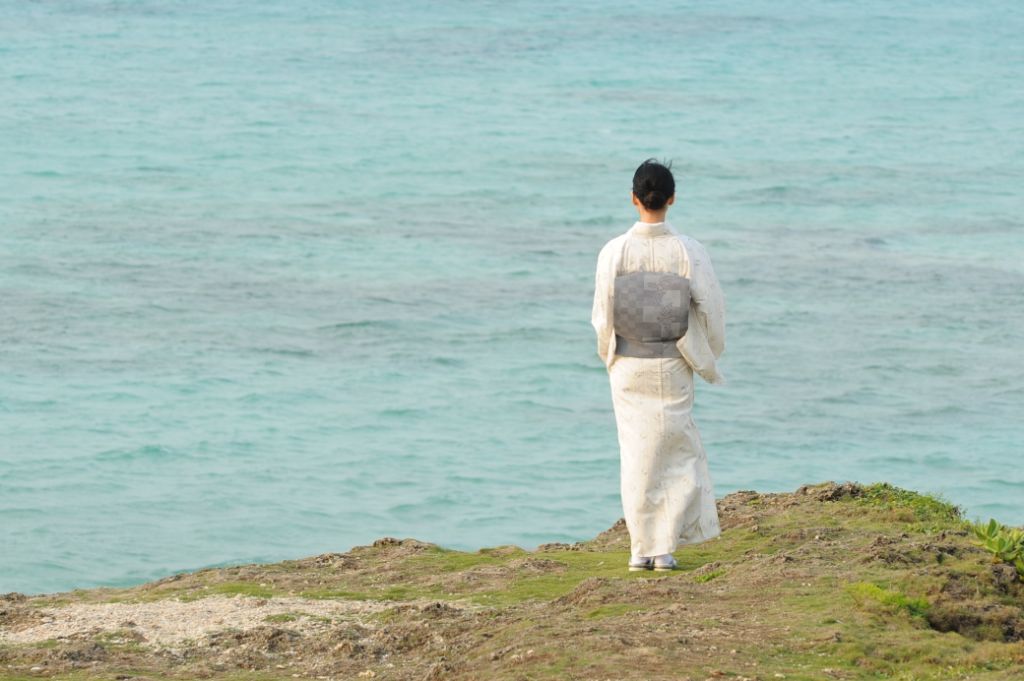 白旗少女剧照的剧照