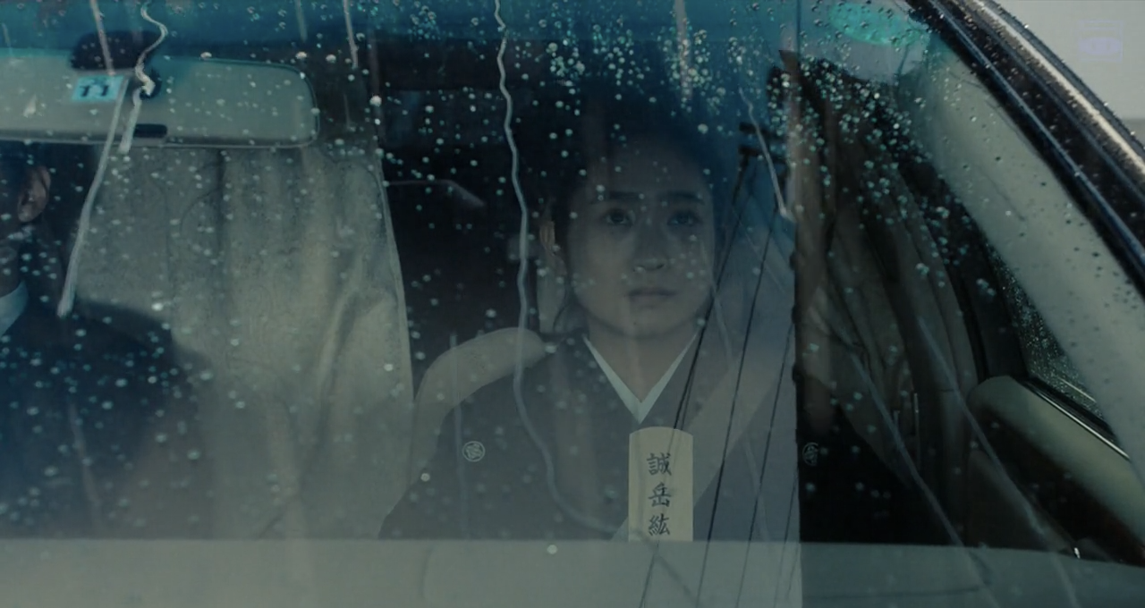 半世界剧照的剧照