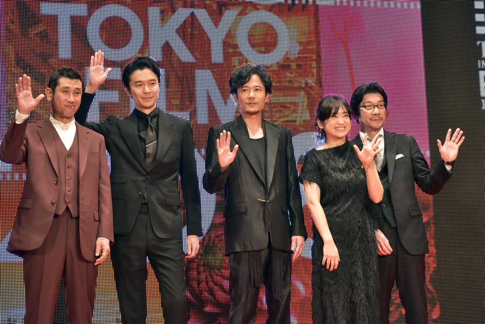 半世界剧照的剧照