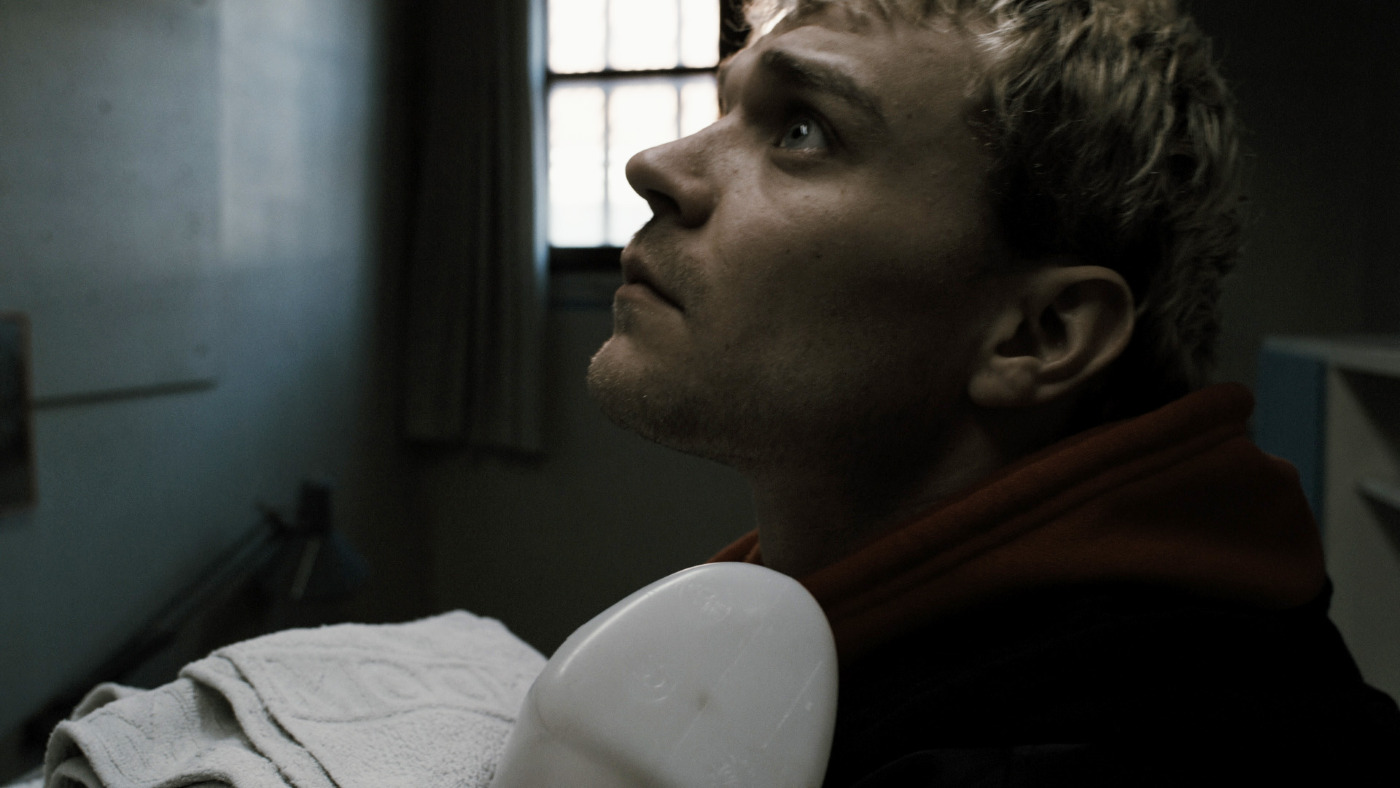 狱中困斗剧照的剧照