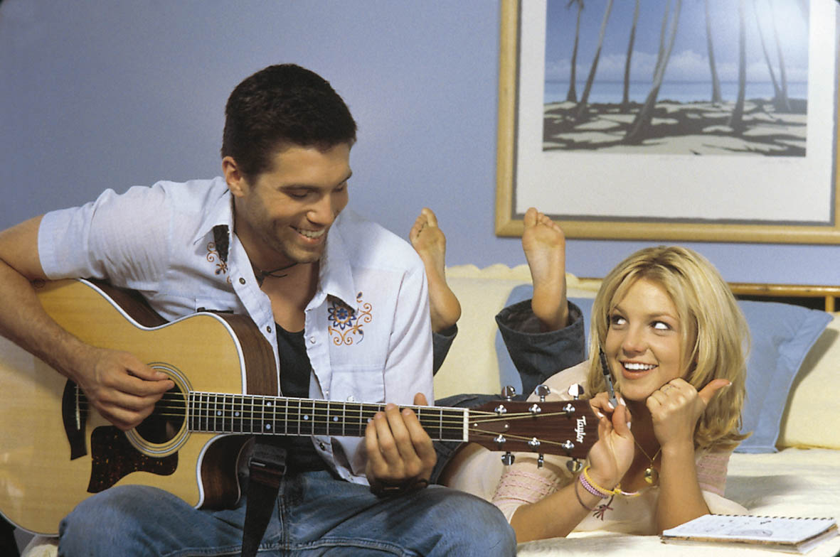 穿越乡间路剧照的剧照