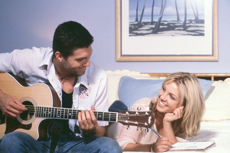 穿越乡间路剧照的剧照