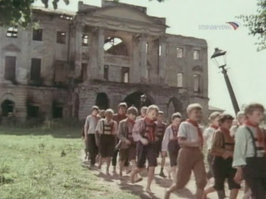 我是一个前哨基地的领导者剧照的剧照