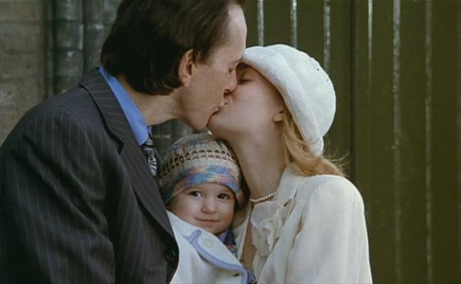 亲亲俏奶妈剧照的剧照