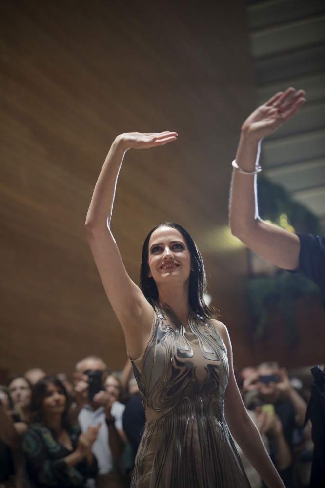 比邻星剧照的剧照