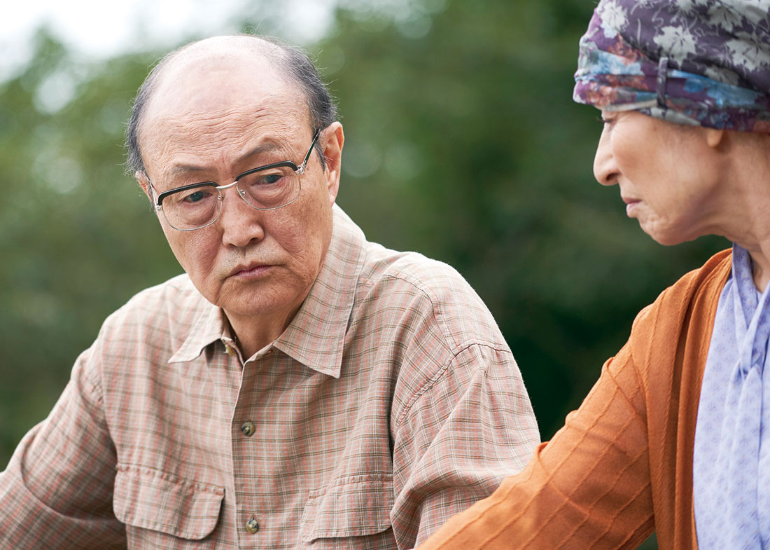 母亲去世时，我甚至想吃掉她的遗骨剧照的剧照