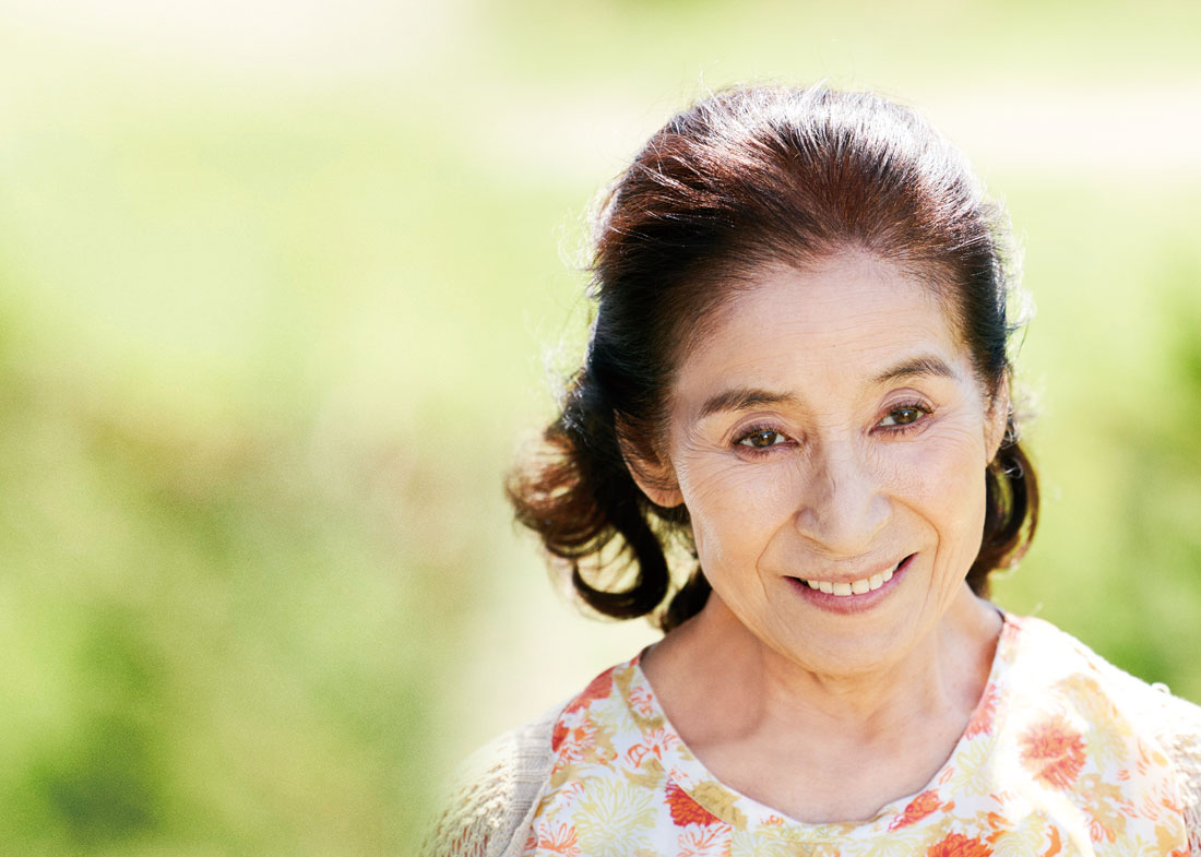 母亲去世时，我甚至想吃掉她的遗骨剧照的剧照