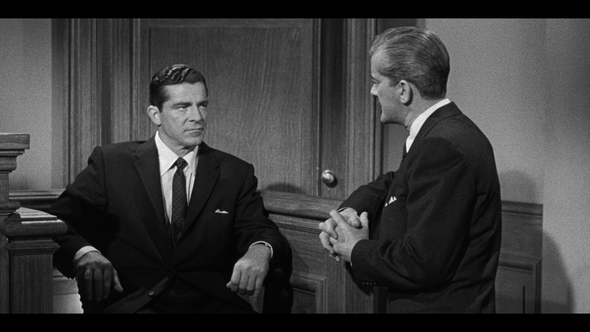 高度怀疑剧照的剧照