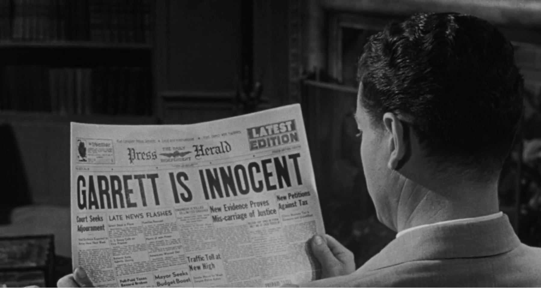 高度怀疑剧照的剧照