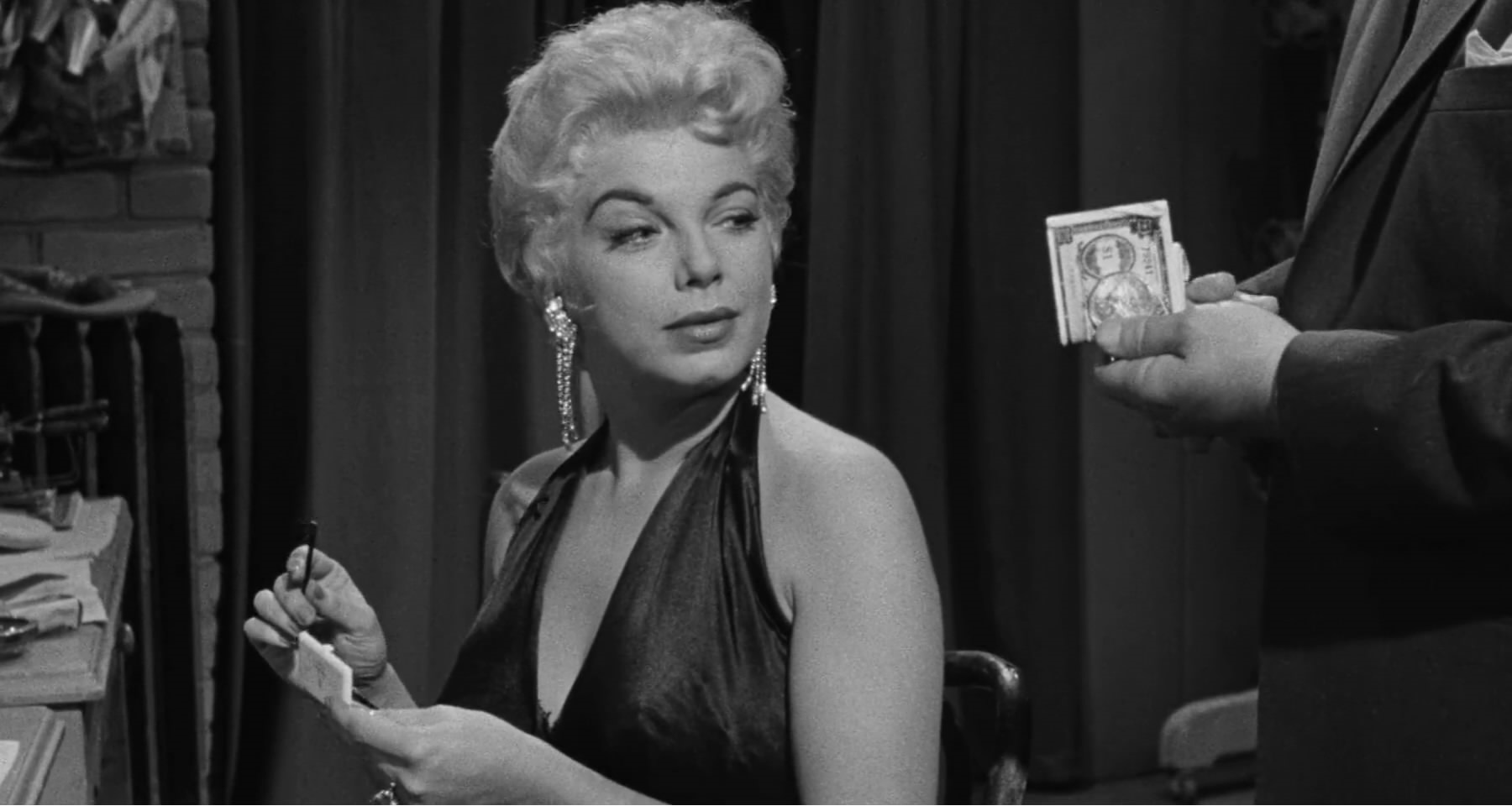 高度怀疑剧照的剧照