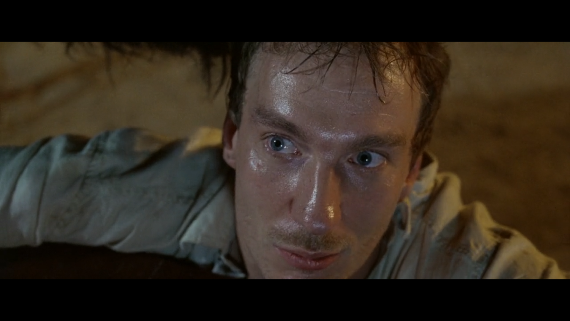 拦截人魔岛剧照的剧照