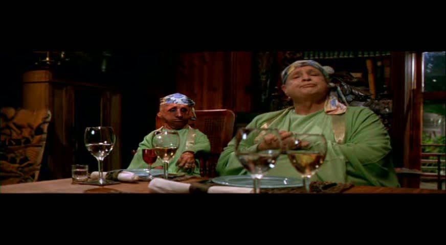 拦截人魔岛剧照的剧照