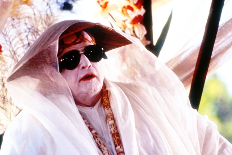 拦截人魔岛剧照的剧照