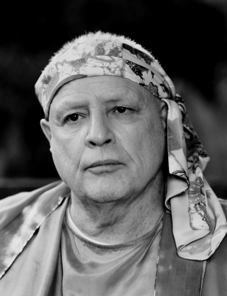 拦截人魔岛剧照的剧照