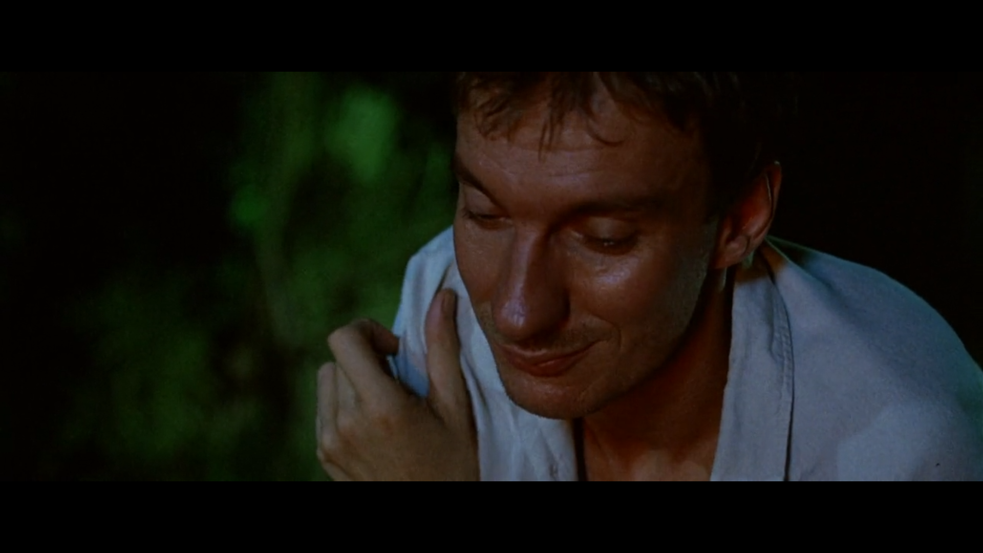 拦截人魔岛剧照的剧照